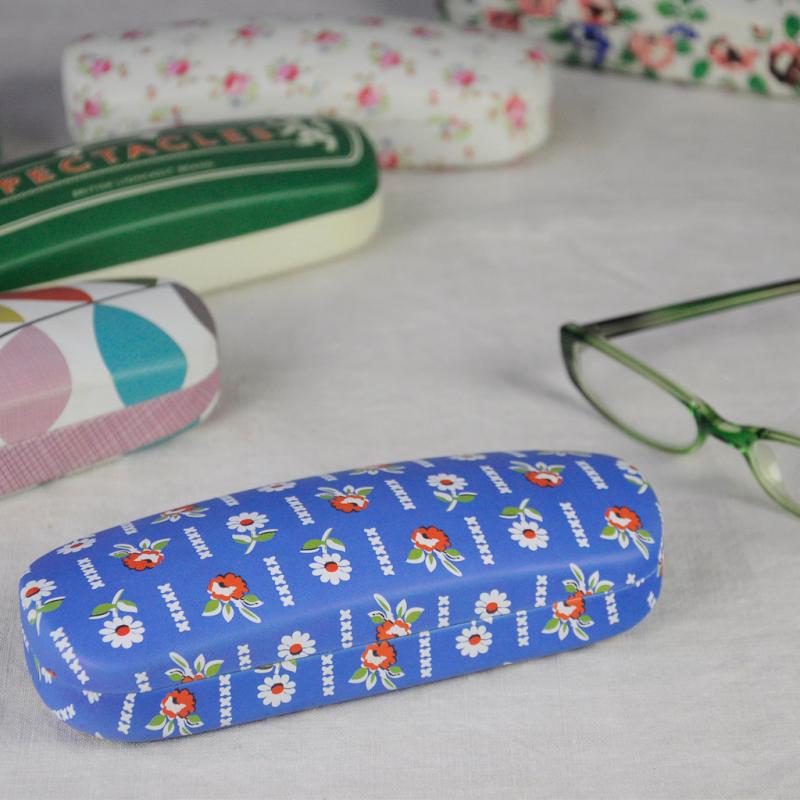 Glasses Case: Blue French Daisy